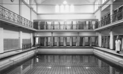 Die kleine Schwimmhalle um 1953.Bild: Stadt Krefeld, Stadtarchiv
